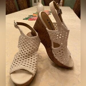 Women's White Wedge Sandals, Size 9.